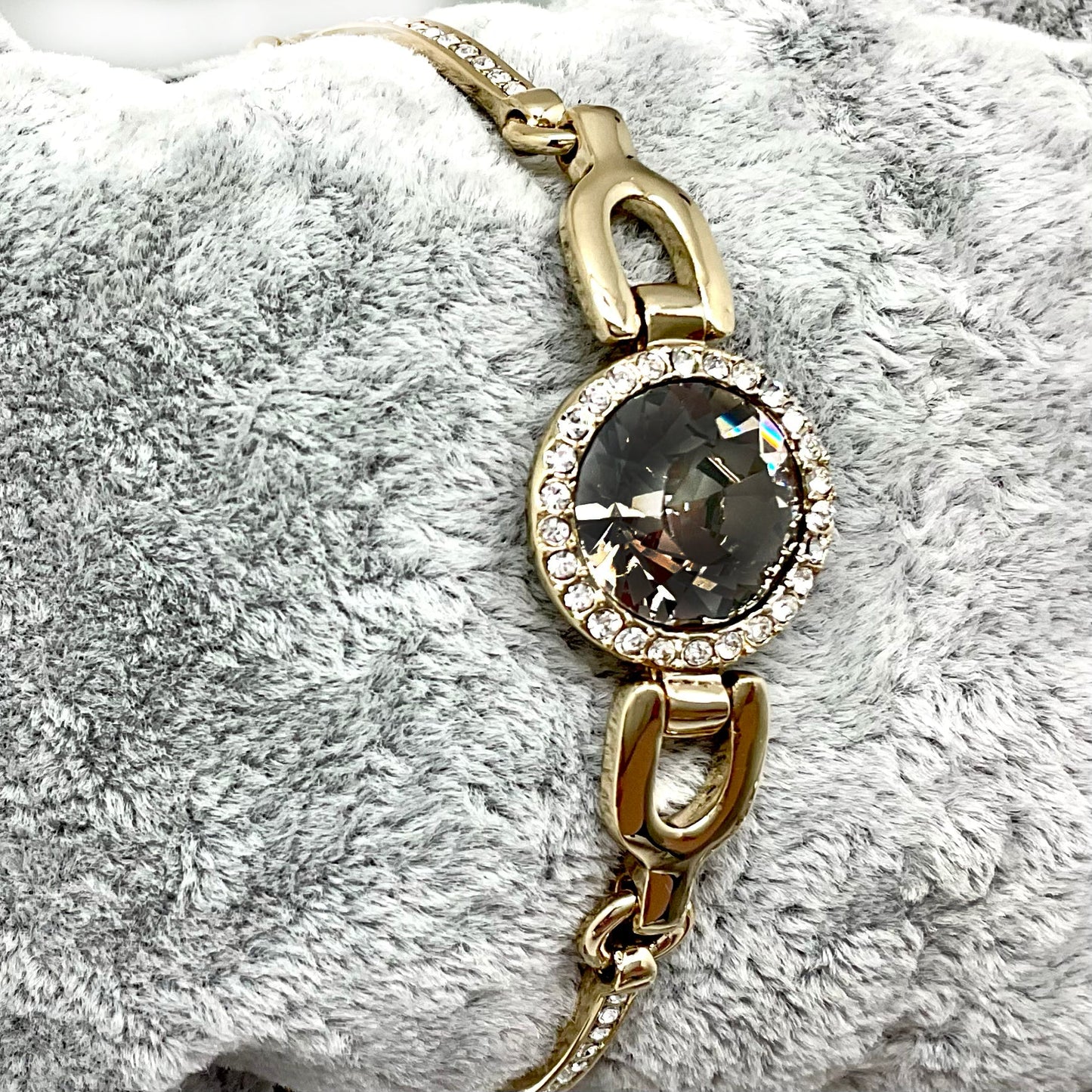Round Cut Crystal Set