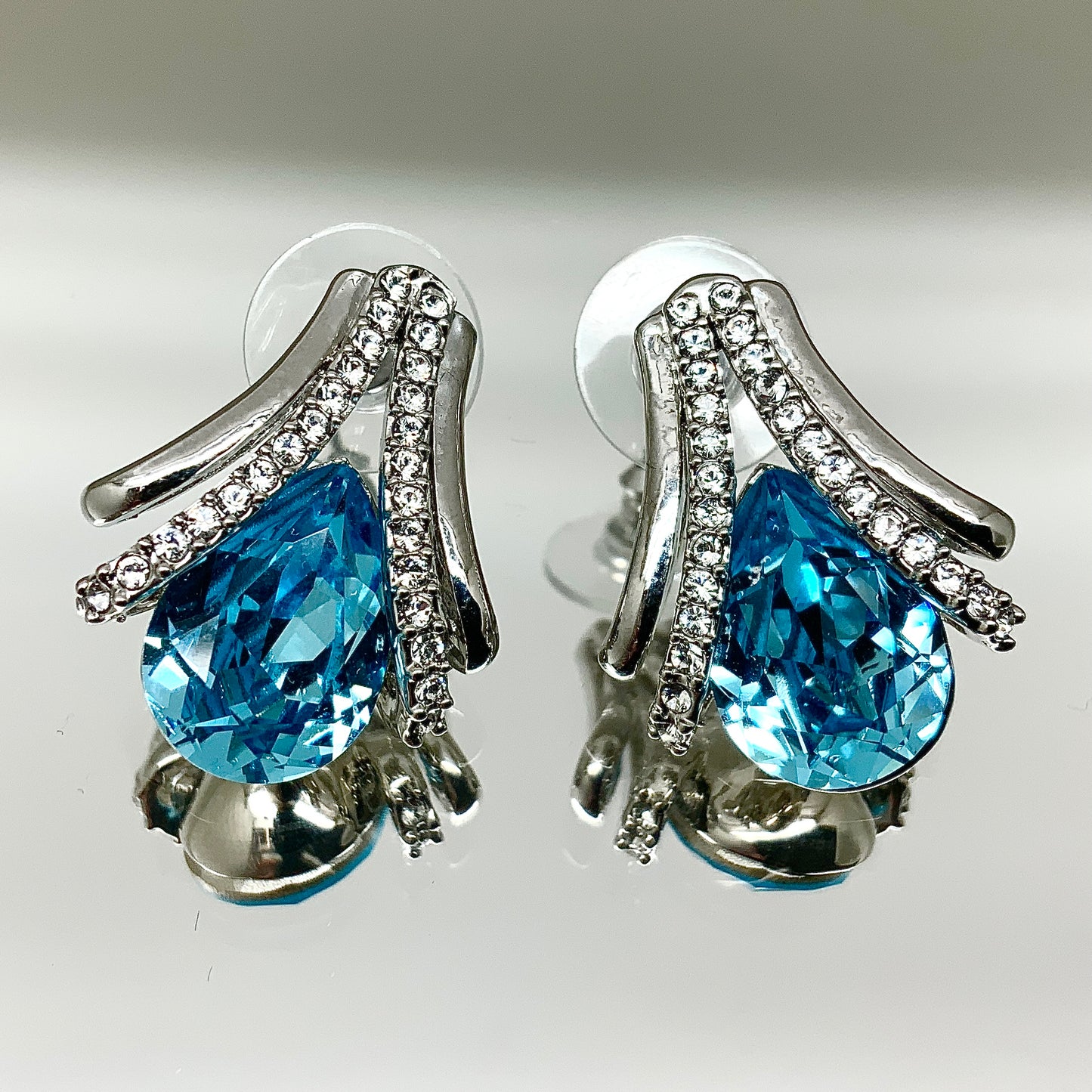 Teardrop Crystal Classy Set