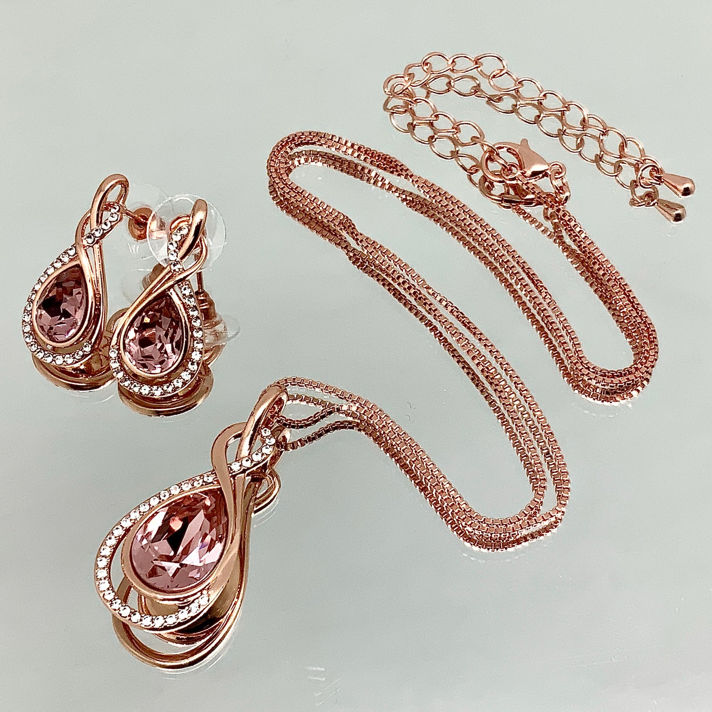 Premium Crystal Twisted Tear Set