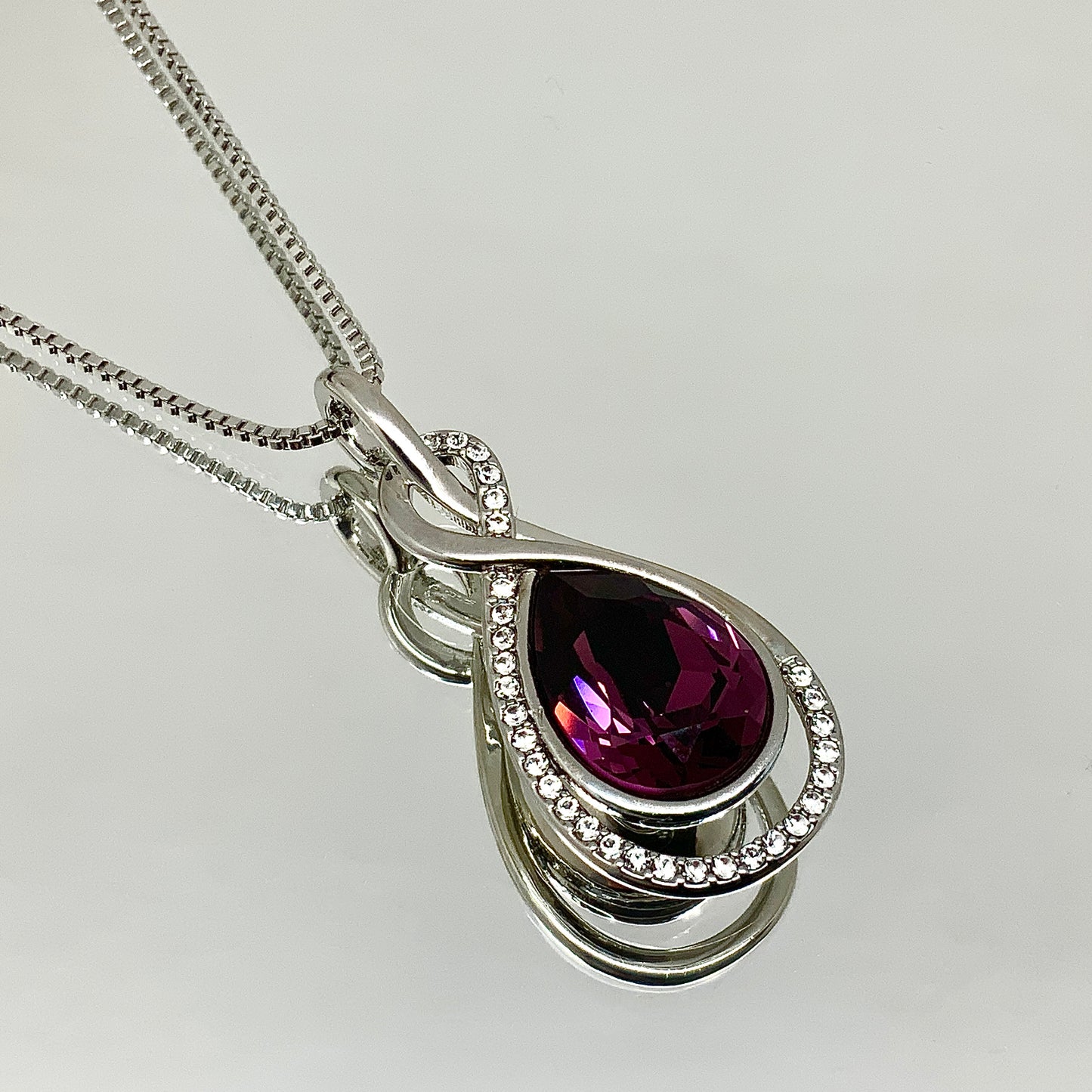 Premium Crystal Twisted Tear Set