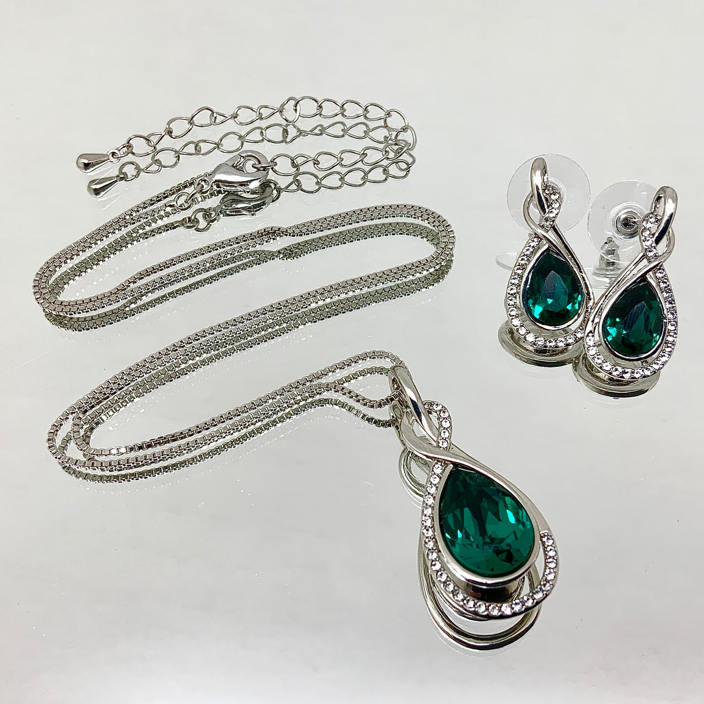 Premium Crystal Twisted Tear Set