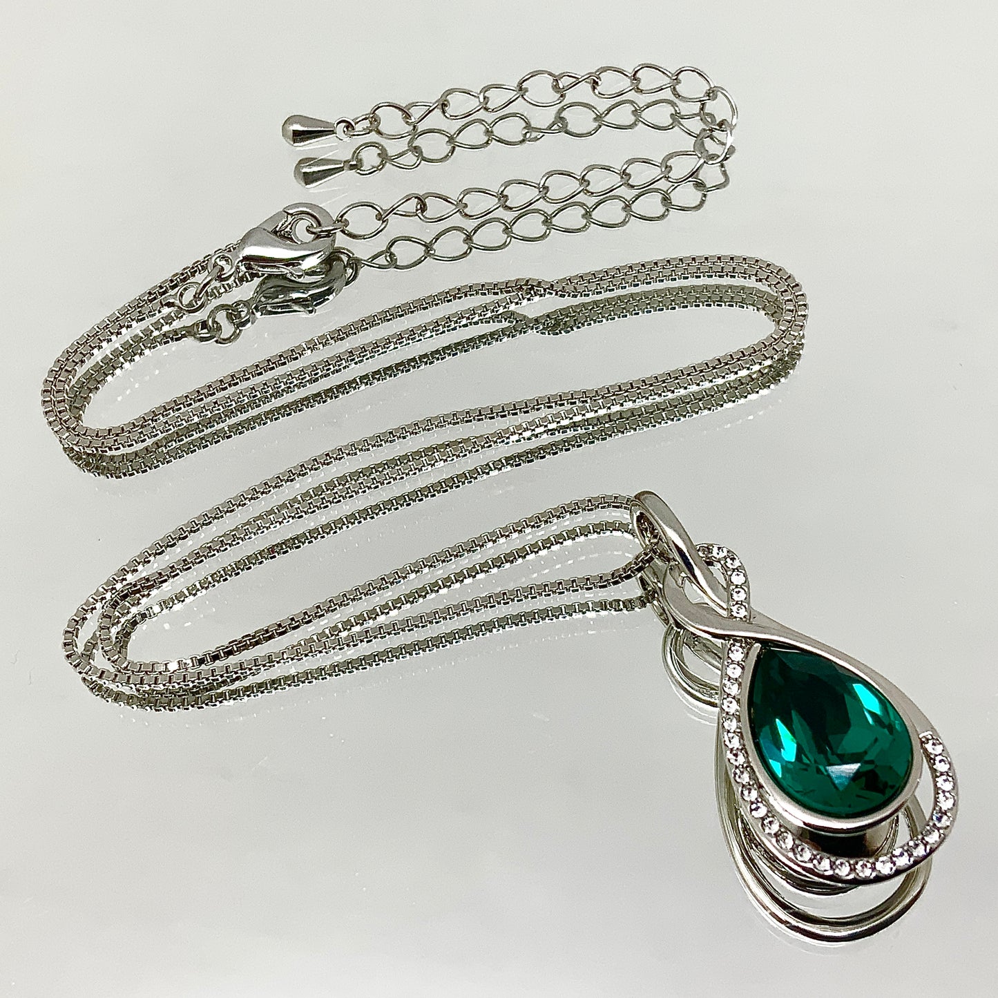 Premium Crystal Twisted Tear Set