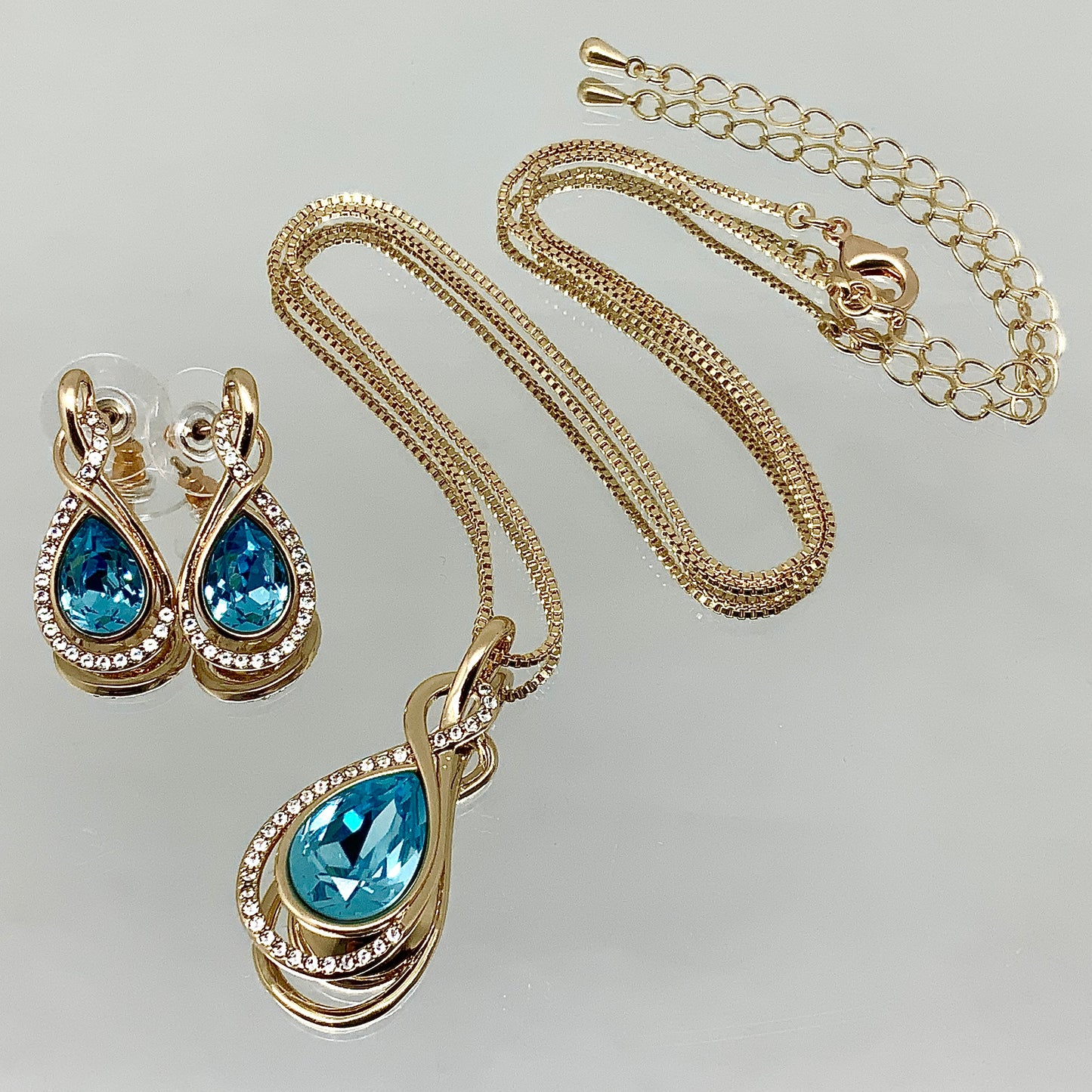 Premium Crystal Twisted Tear Set