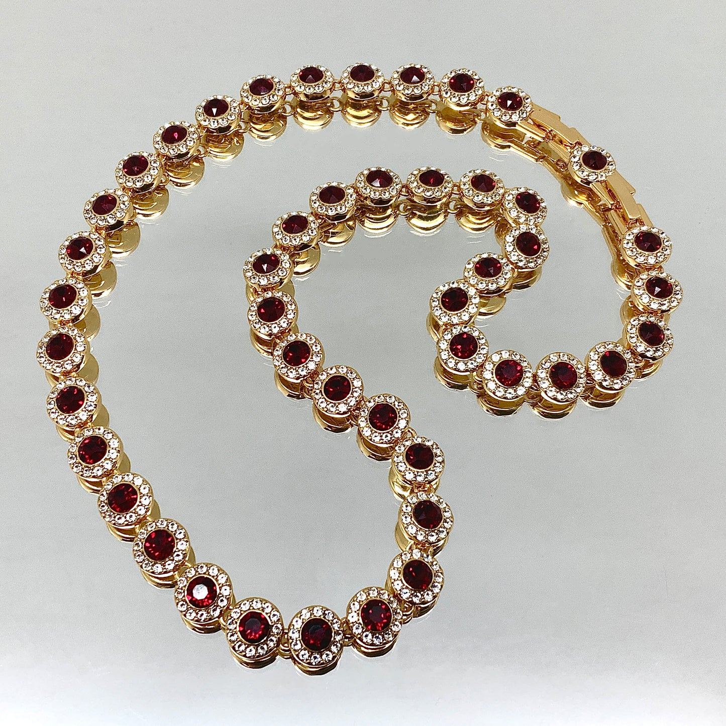 Premium Crystal Round Evening Set