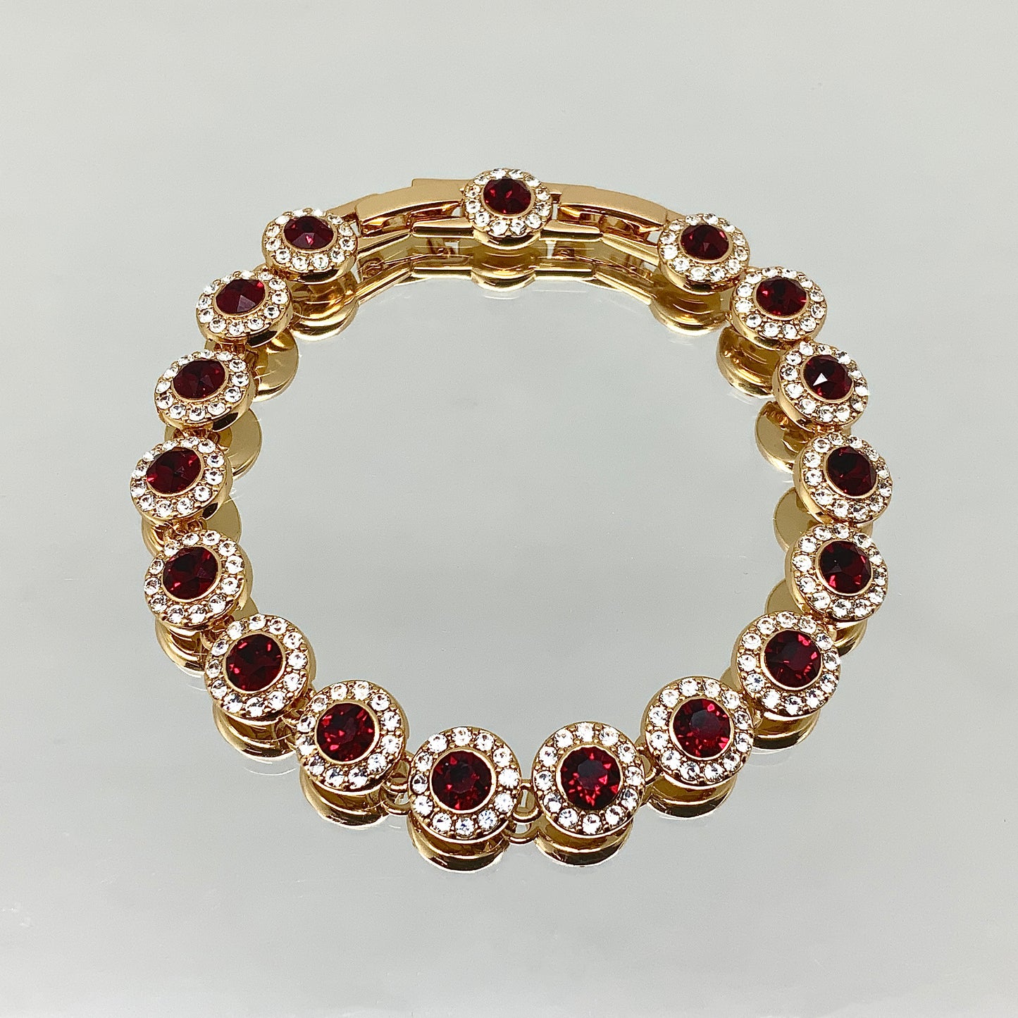 Premium Crystal Round Evening Set