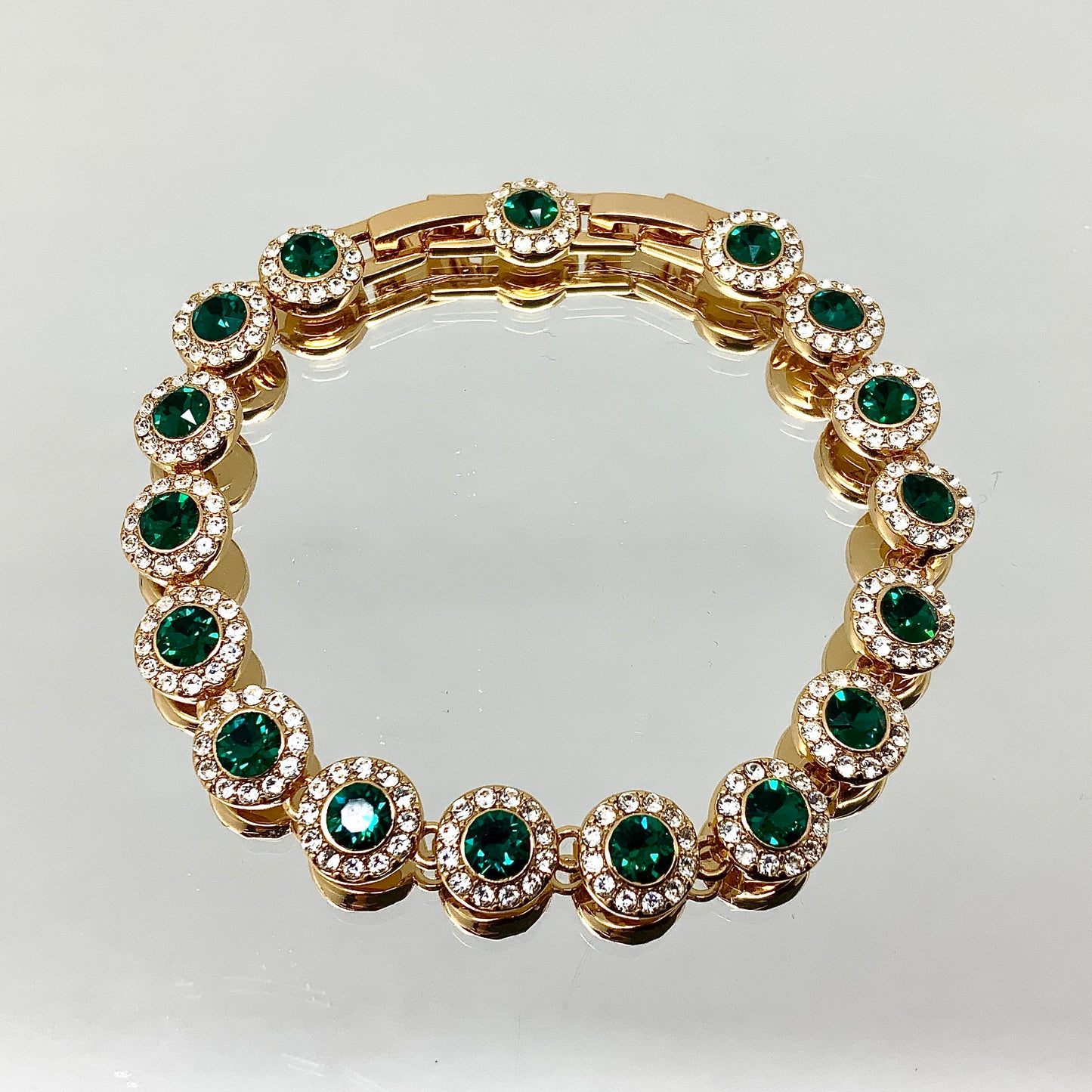 Premium Crystal Round Evening Set