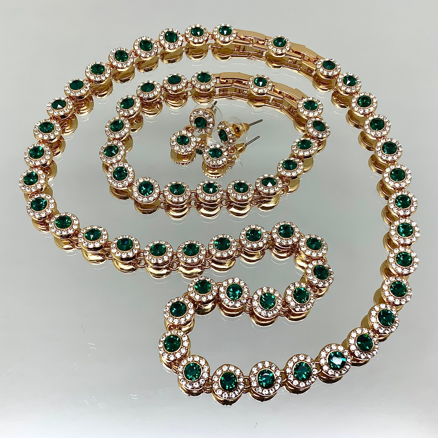 Premium Crystal Round Evening Set