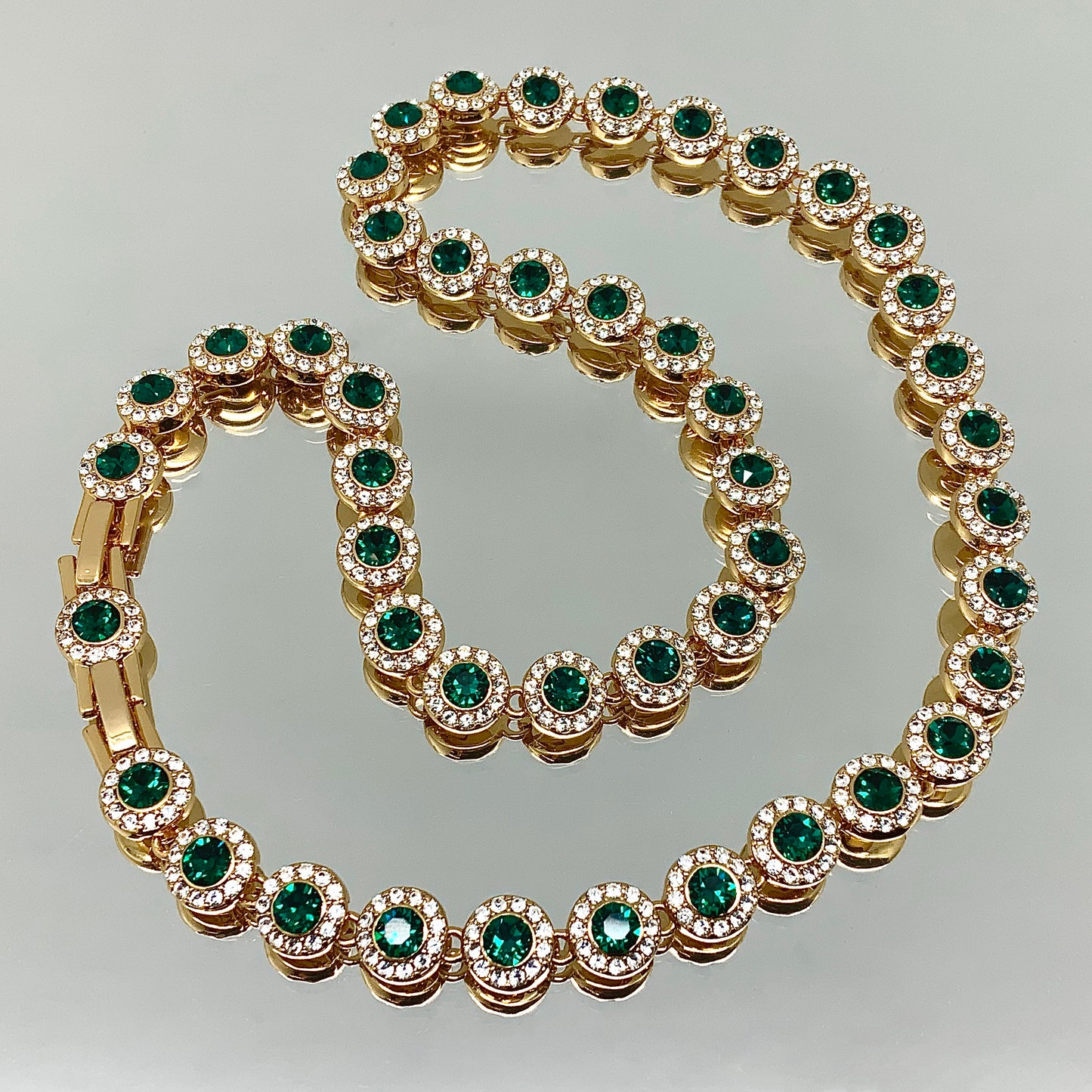 Premium Crystal Round Evening Set