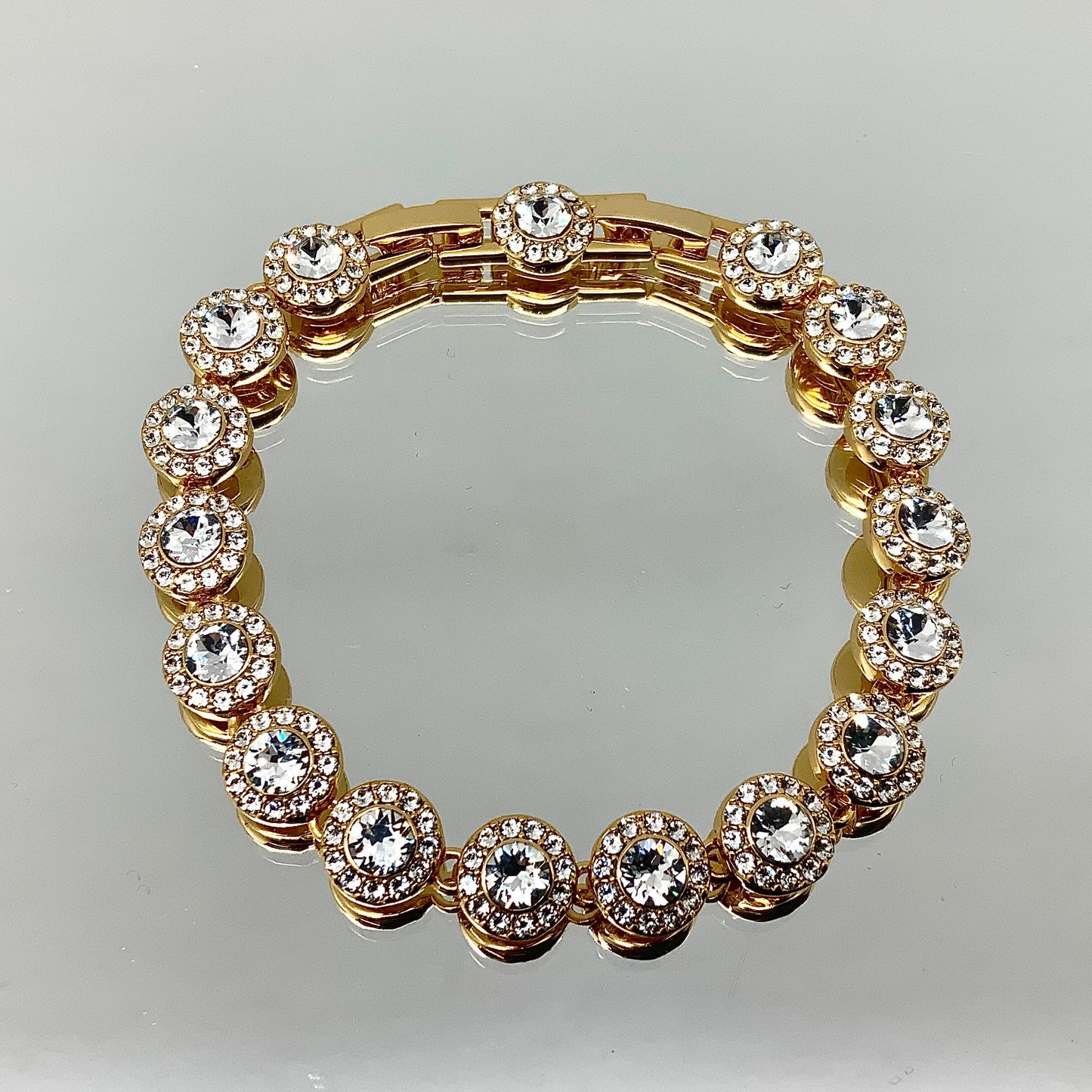 Premium Crystal Round Evening Set