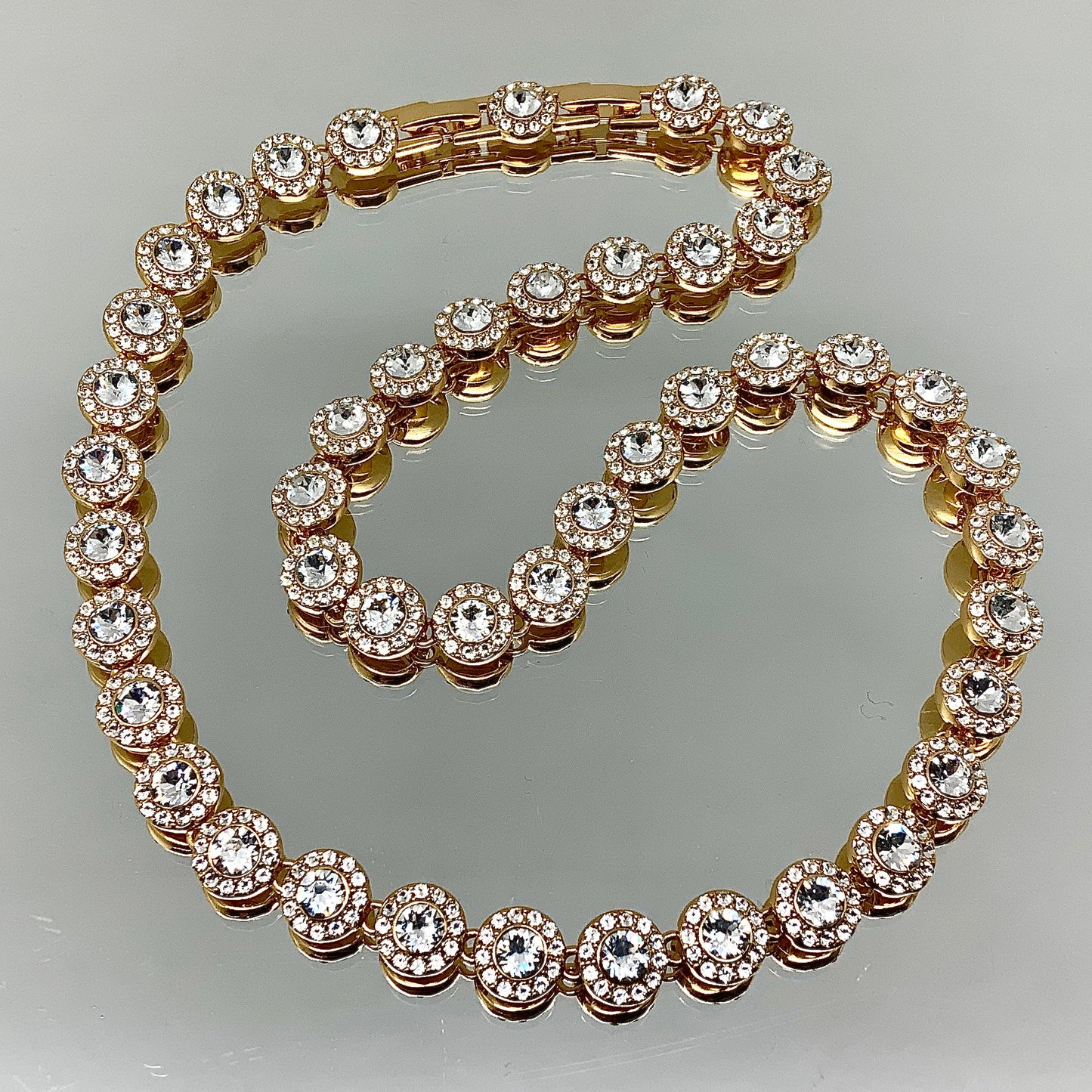 Premium Crystal Round Evening Set