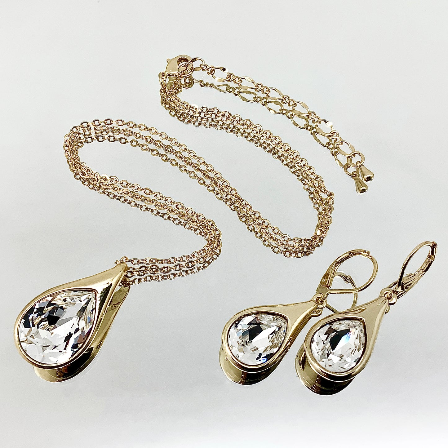 Teardrop Cut Premium Crystal Set