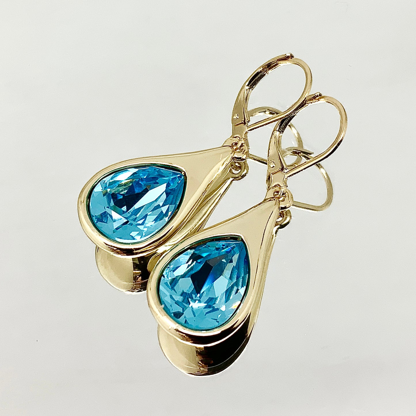 Teardrop Cut Premium Crystal Set