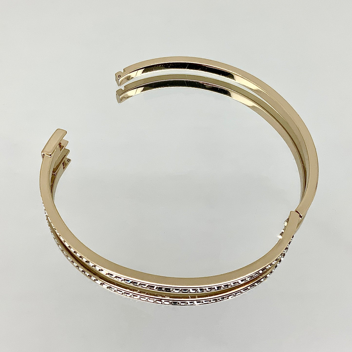 Premium Crystal Round Bangle