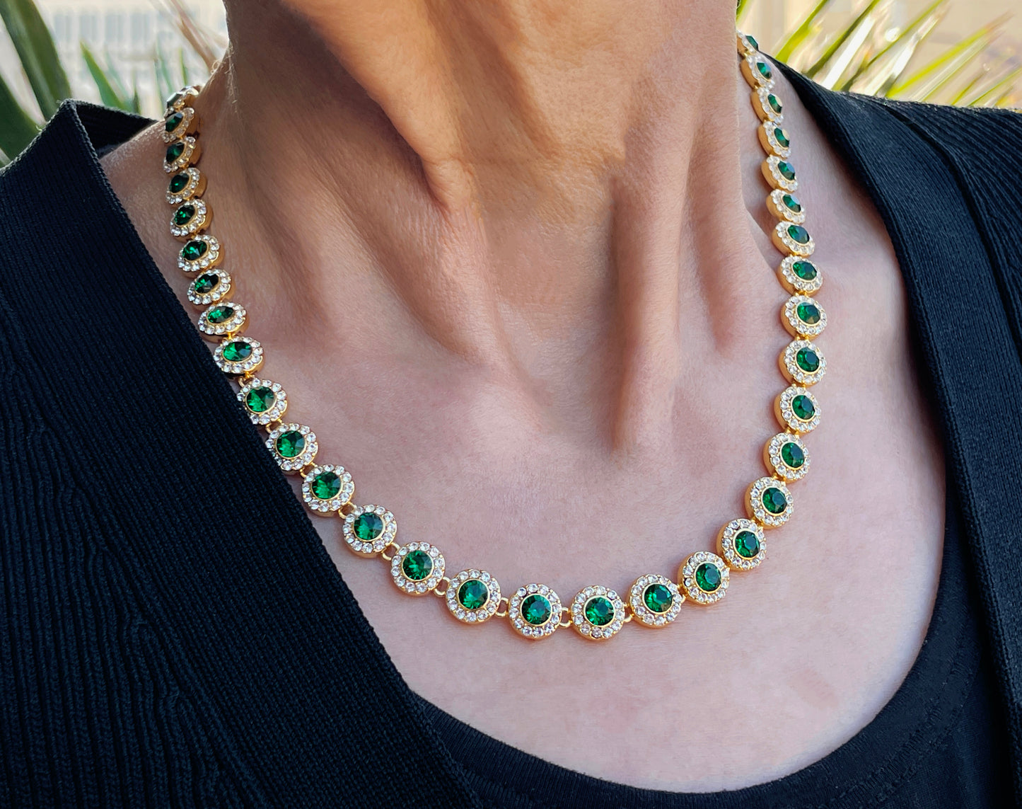 Premium Crystal Round Evening Set
