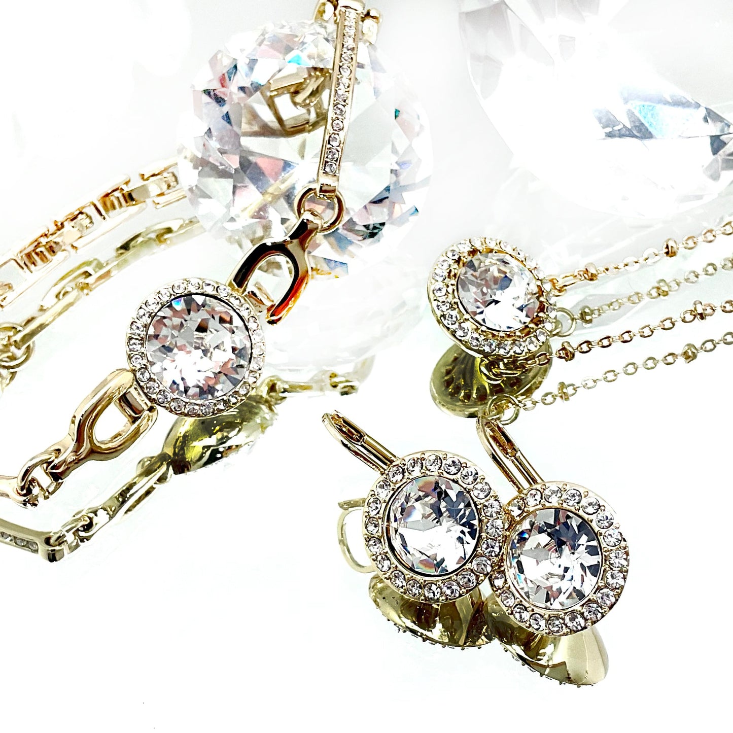 Round Cut Crystal Set