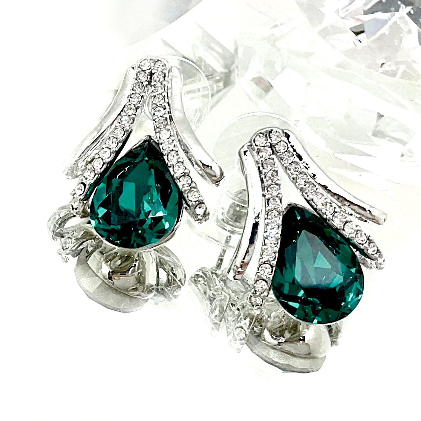 Teardrop Crystal Classy Set